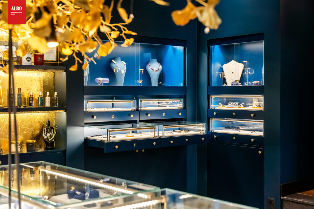 Szuflady ekspozycyjne do biżuterii