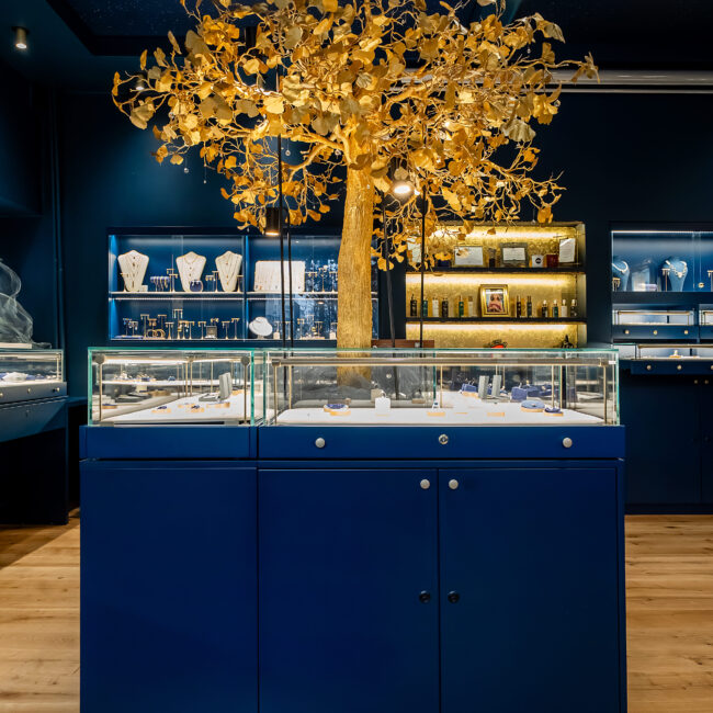 Granatowa wyspa sklepowa